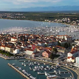 Sangulin Palace M Pensjonat Biograd Na Moru