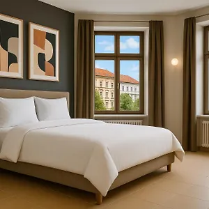 Bohemian Dreams And By Dwellfort Aparthotel Praha
