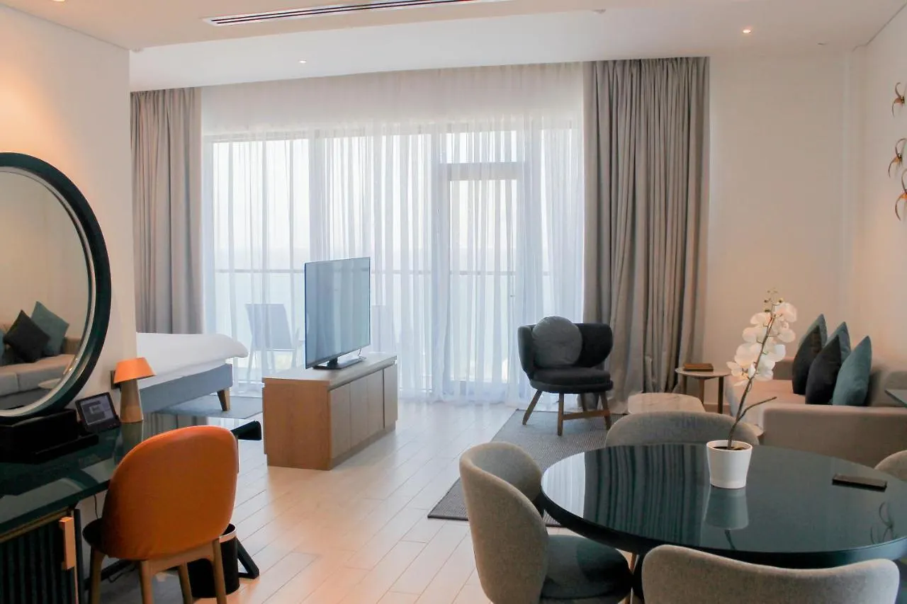 C Central Hotel And Resort The Palm Dubai