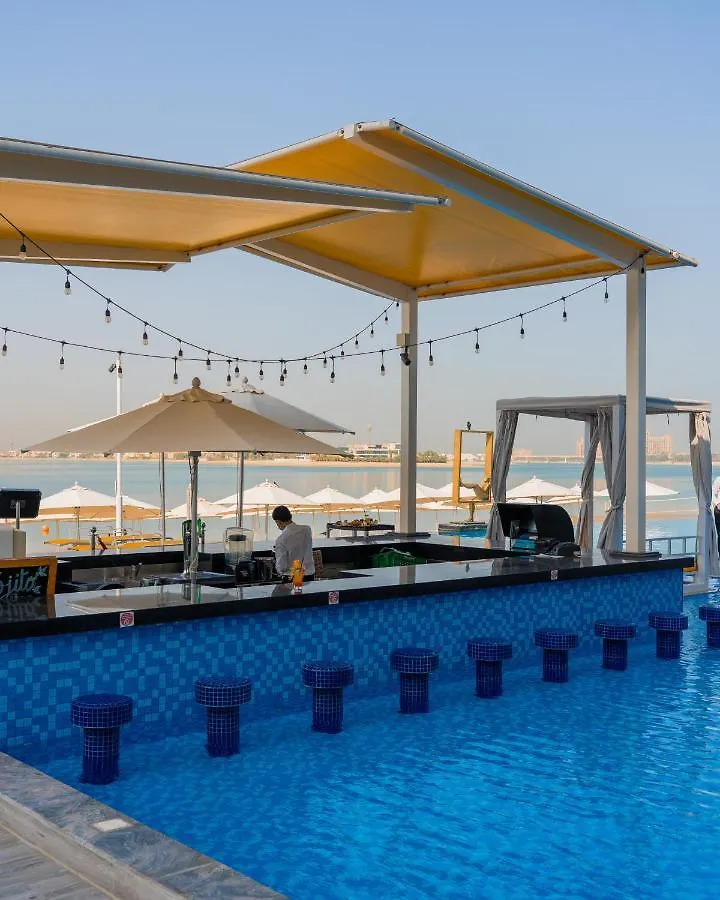 C Central Hotel And Resort The Palm Dubai