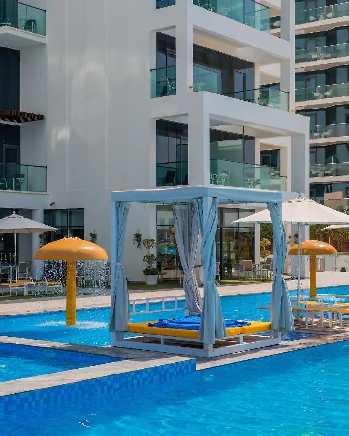 C Central Hotel And Resort The Palm Dubai