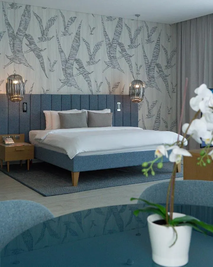 C Central Hotel And Resort The Palm Dubai 5*,
