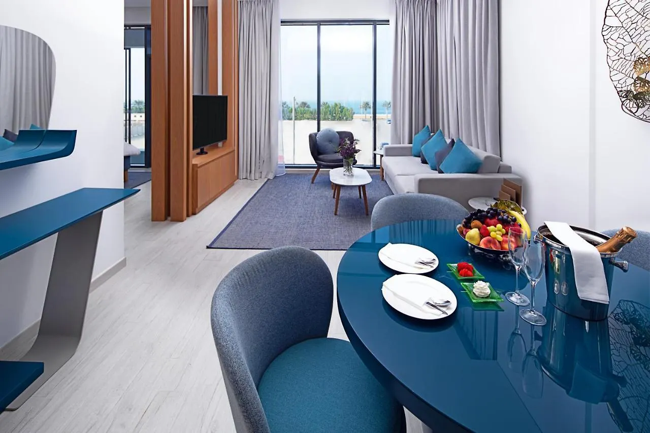 C Central Hotel And Resort The Palm Dubai