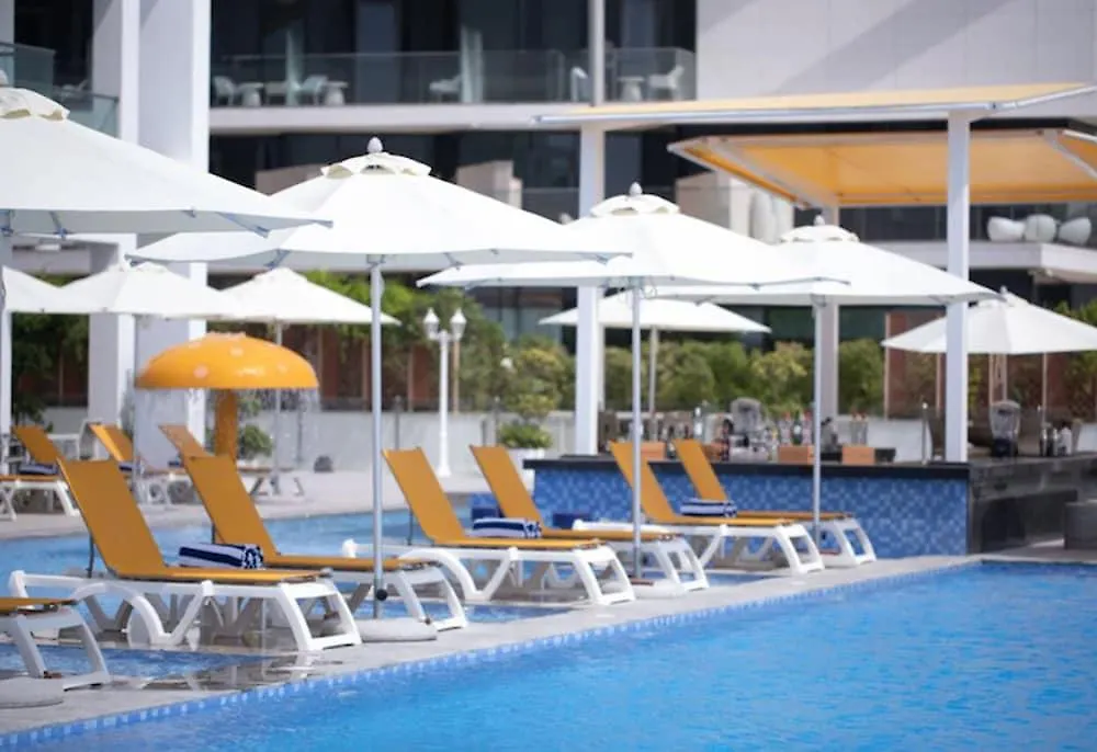 C Central Hotel And Resort The Palm Dubai
