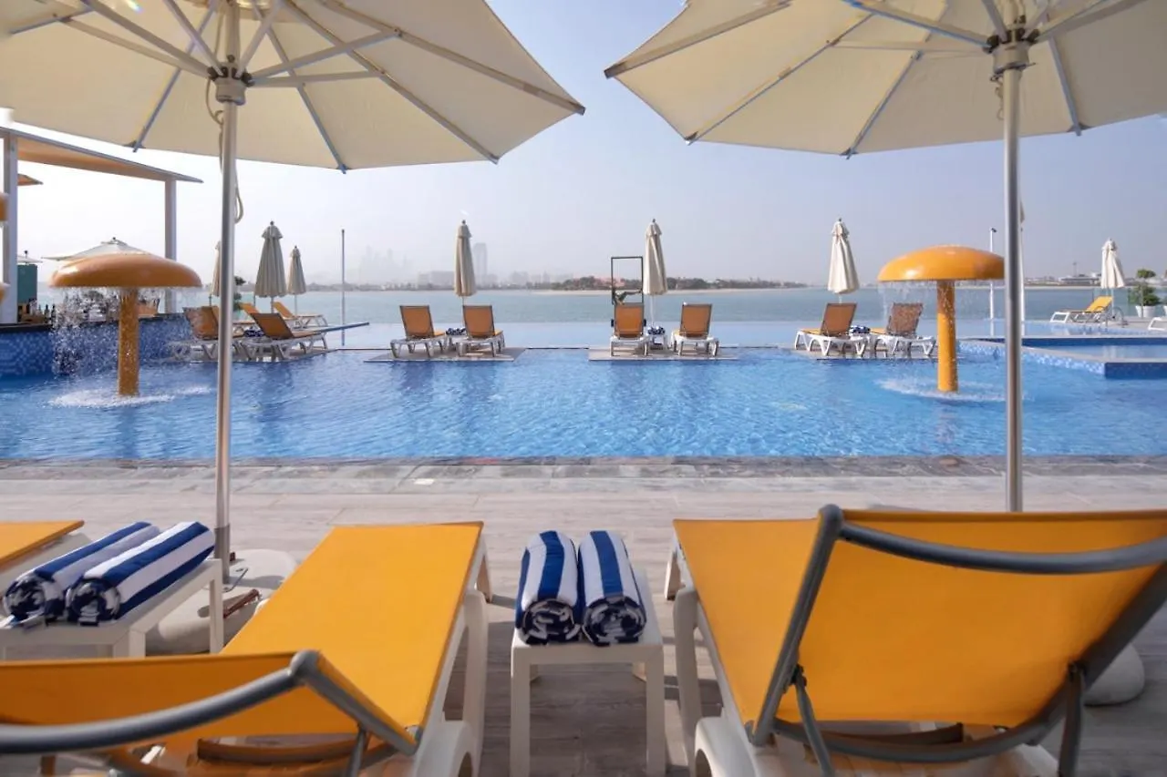 C Central Hotel And Resort The Palm Dubai